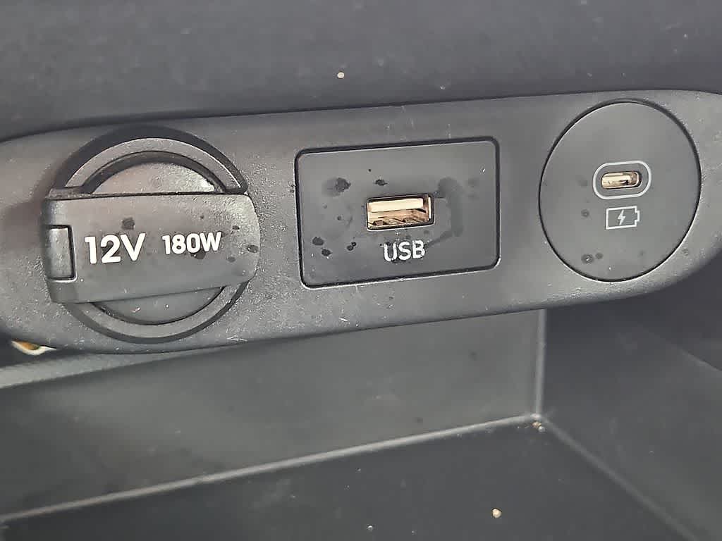 Thumbnail: 2024 Hyundai Elantra - 25