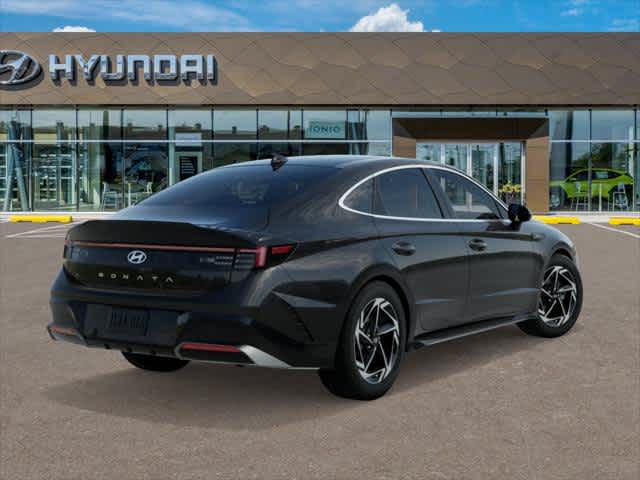 Thumbnail: 2025 Hyundai Sonata - 4