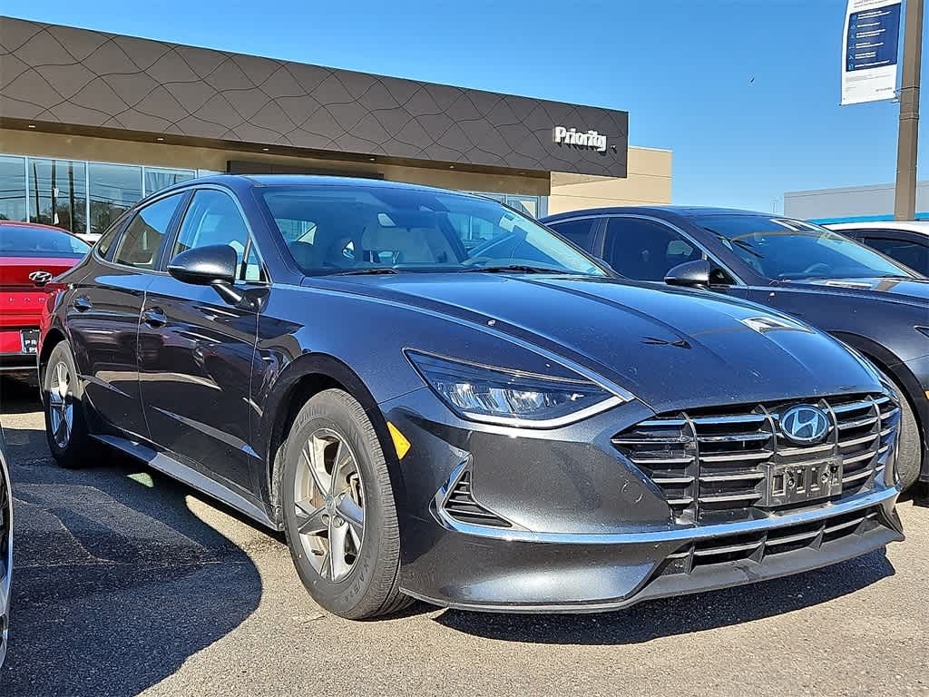 Used 2023 Hyundai Sonata SE Sedan