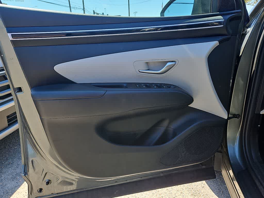 Thumbnail: 2022 Hyundai Tucson - 12