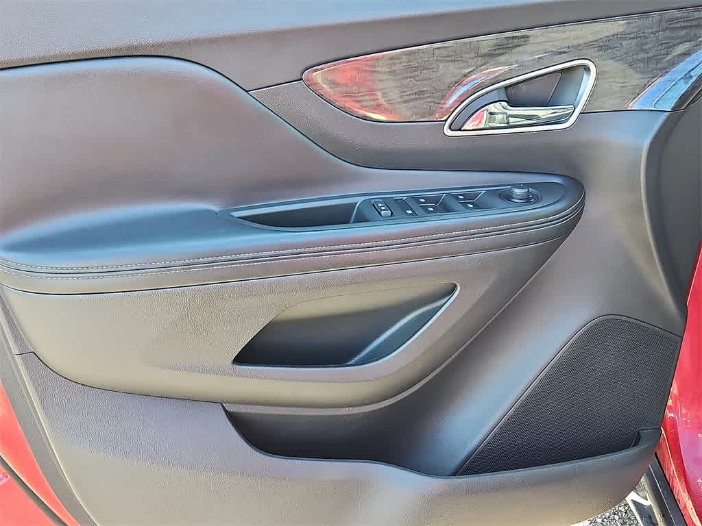 Thumbnail: 2014 Buick Encore - 12