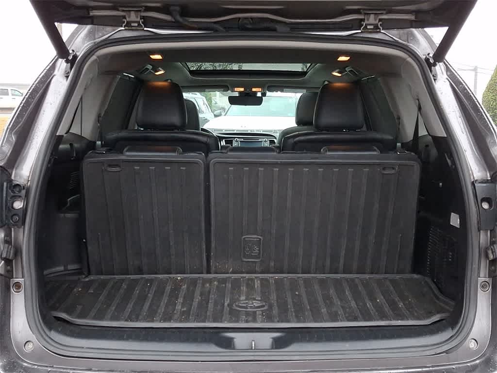 Thumbnail: 2017 Toyota Highlander - 30