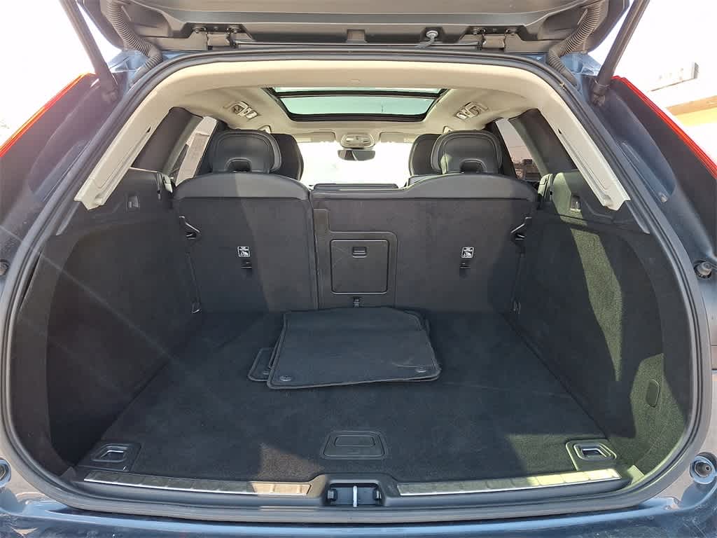 Thumbnail: 2024 Volvo XC60 - 29