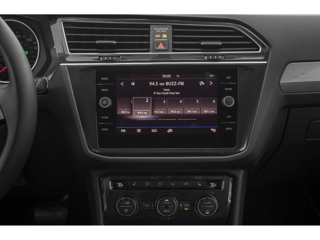 Thumbnail: 2021 Volkswagen Tiguan - 7