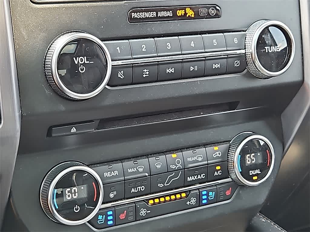 Thumbnail: 2018 Ford Expedition - 17