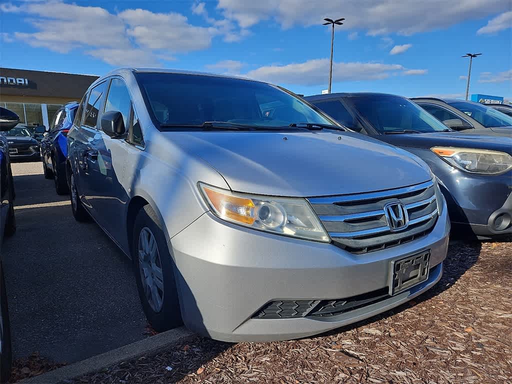 Thumbnail: 2013 Honda Odyssey - 2