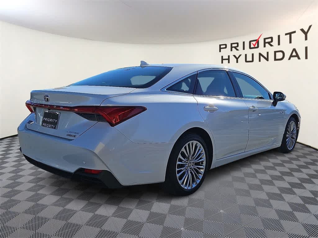Thumbnail: 2020 Toyota Avalon - 4