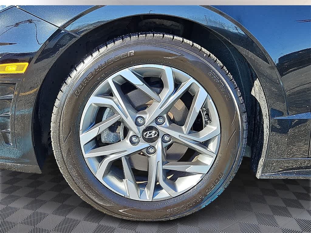 Thumbnail: 2023 Hyundai Sonata - 8