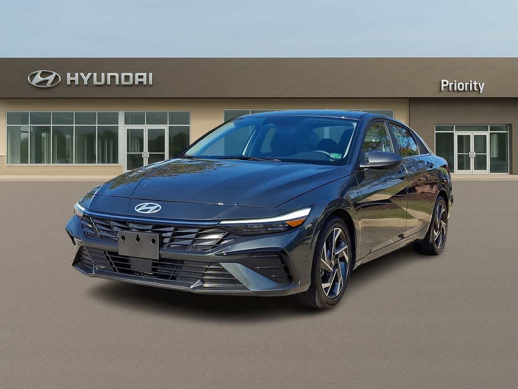 Thumbnail: 2025 Hyundai Elantra - 1