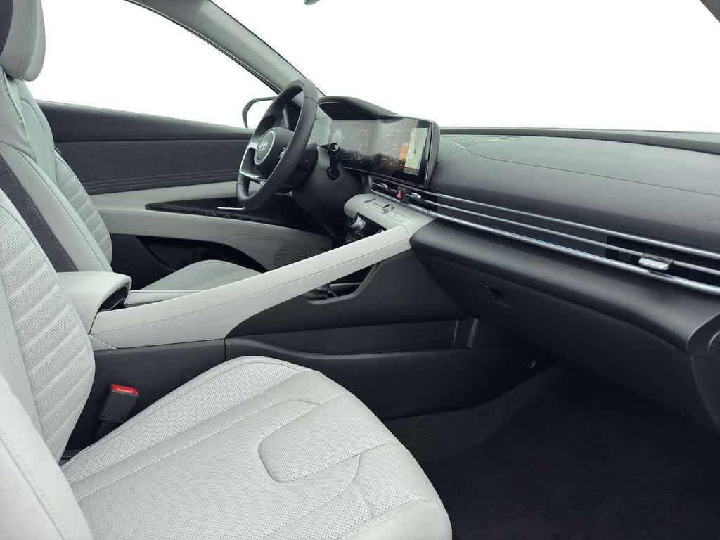 Thumbnail: 2026 Hyundai Elantra - 16