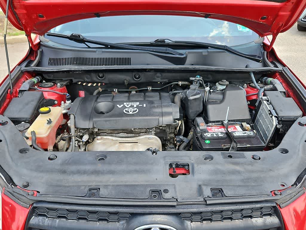 Thumbnail: 2010 Toyota RAV4 - 28