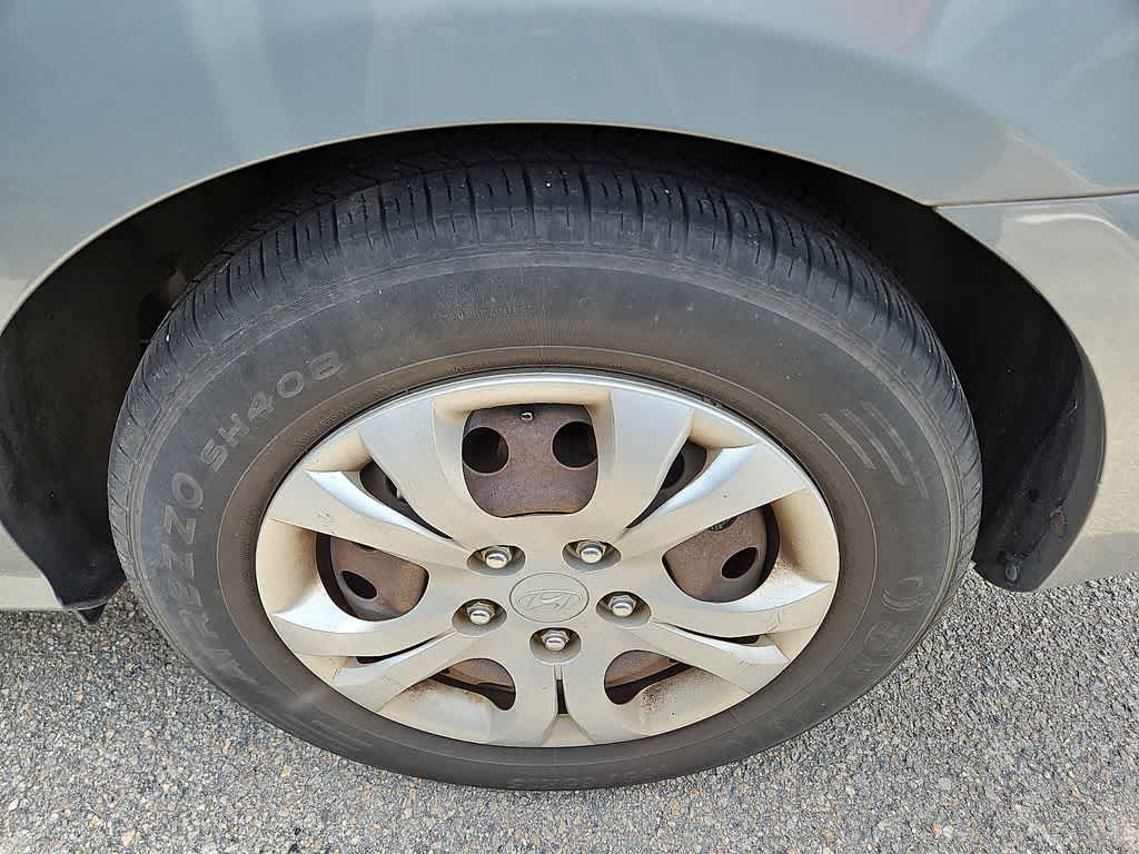 Thumbnail: 2010 Hyundai Elantra - 6