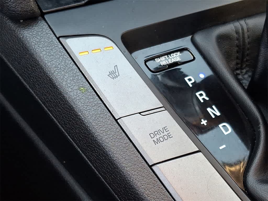 Thumbnail: 2018 Hyundai Elantra - 25