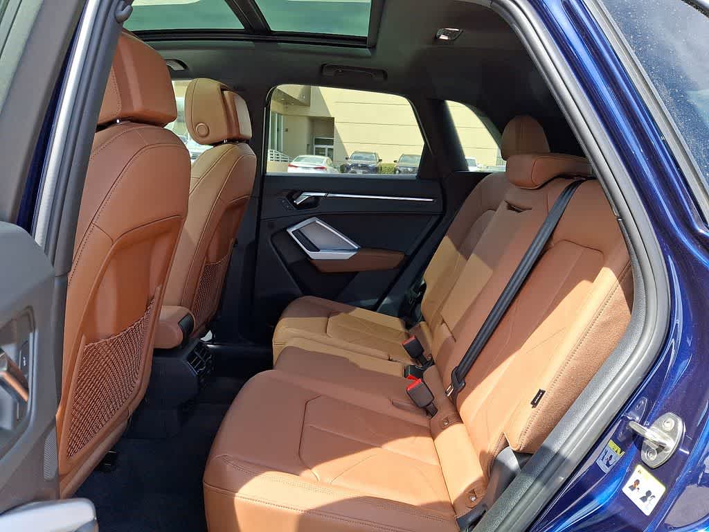 Thumbnail: 2021 Audi Q3 - 9