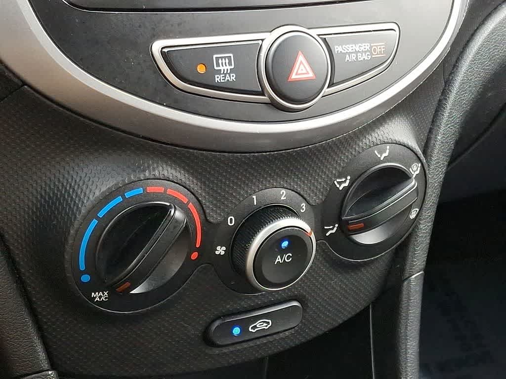 Thumbnail: 2017 Hyundai Accent - 15