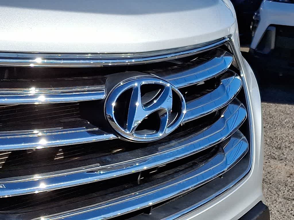 Thumbnail: 2016 Hyundai Santa Fe - 28