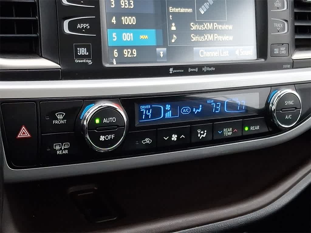 Thumbnail: 2017 Toyota Highlander - 17