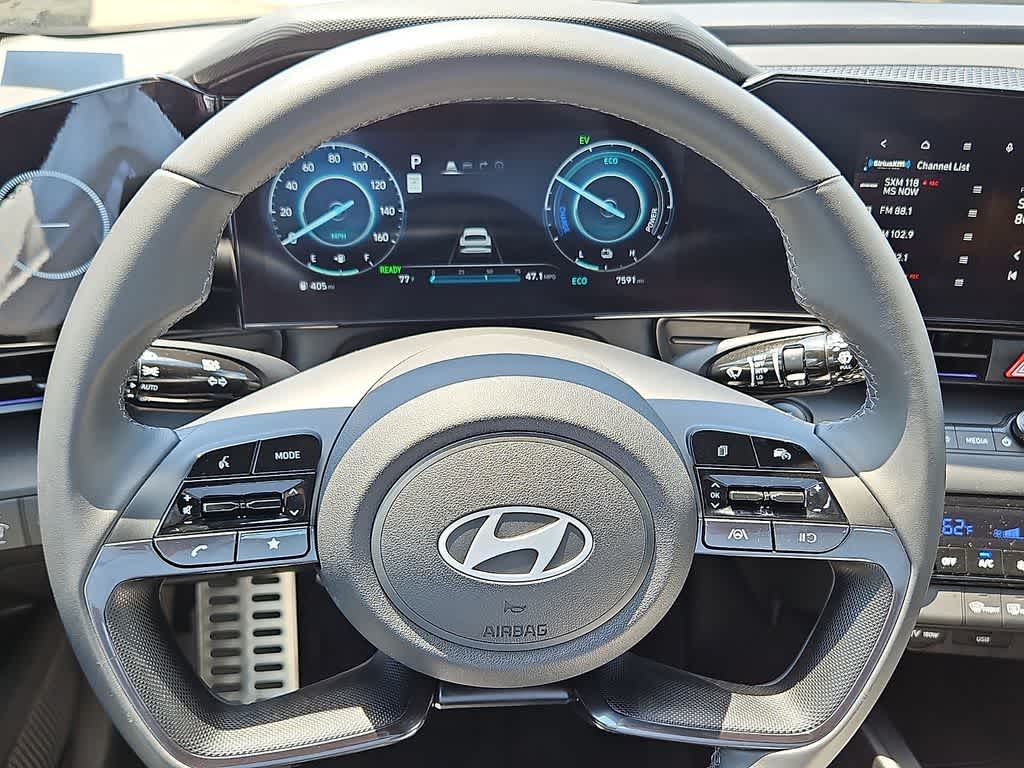 Thumbnail: 2025 Hyundai Elantra - 17