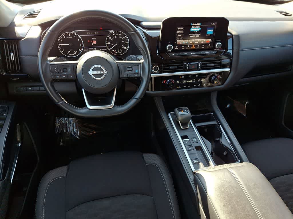 Thumbnail: 2024 Nissan Pathfinder - 12