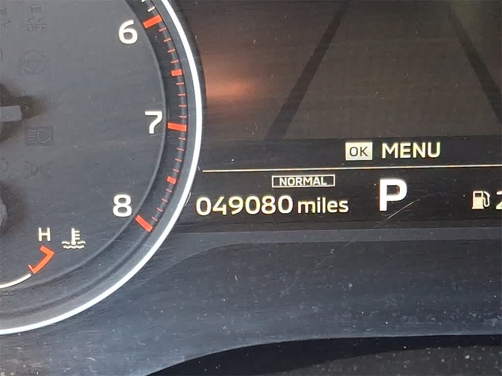 Thumbnail: 2024 Mitsubishi Outlander - 21