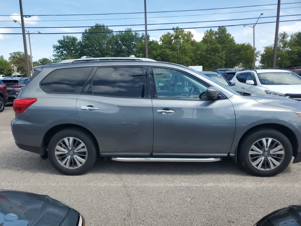 Thumbnail: 2020 Nissan Pathfinder - 4