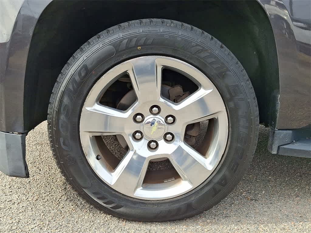 Thumbnail: 2015 Chevrolet Suburban - 8