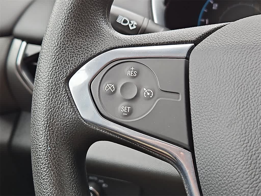 Thumbnail: 2021 Chevrolet Traverse - 18