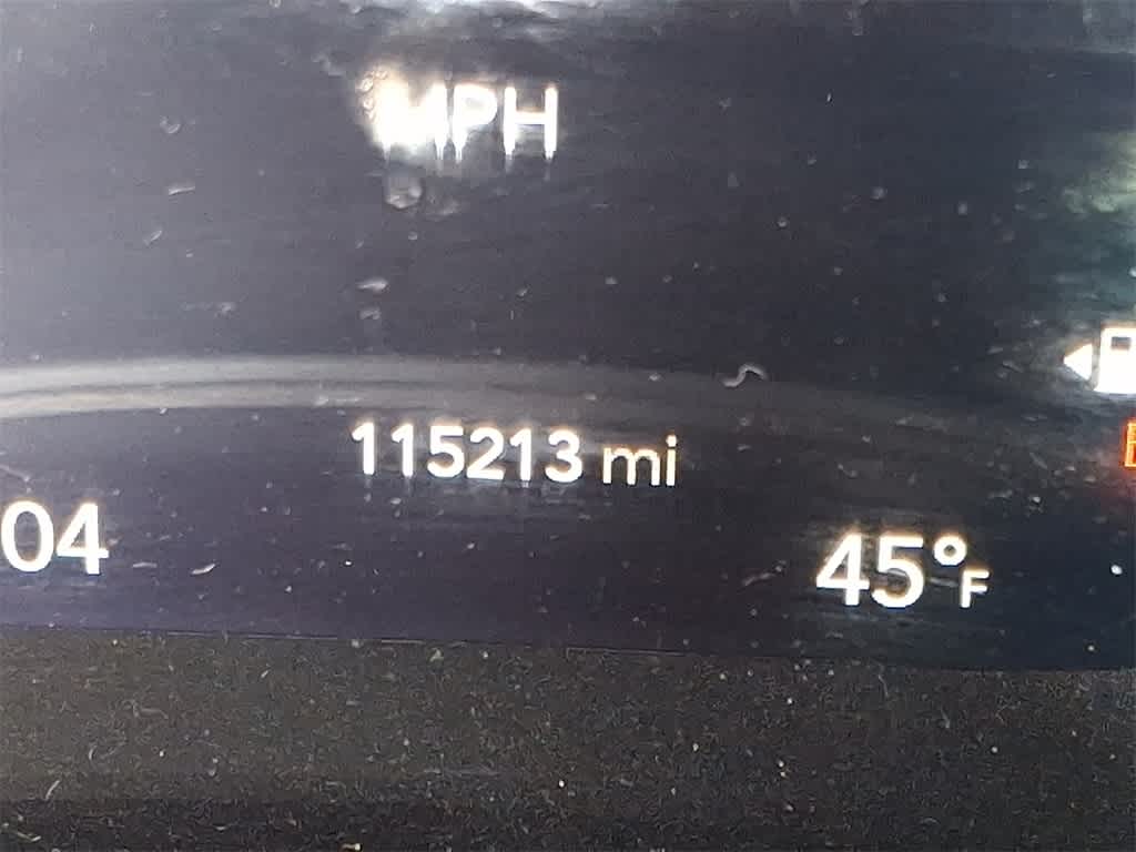 Thumbnail: 2018 Chrysler Pacifica - 21