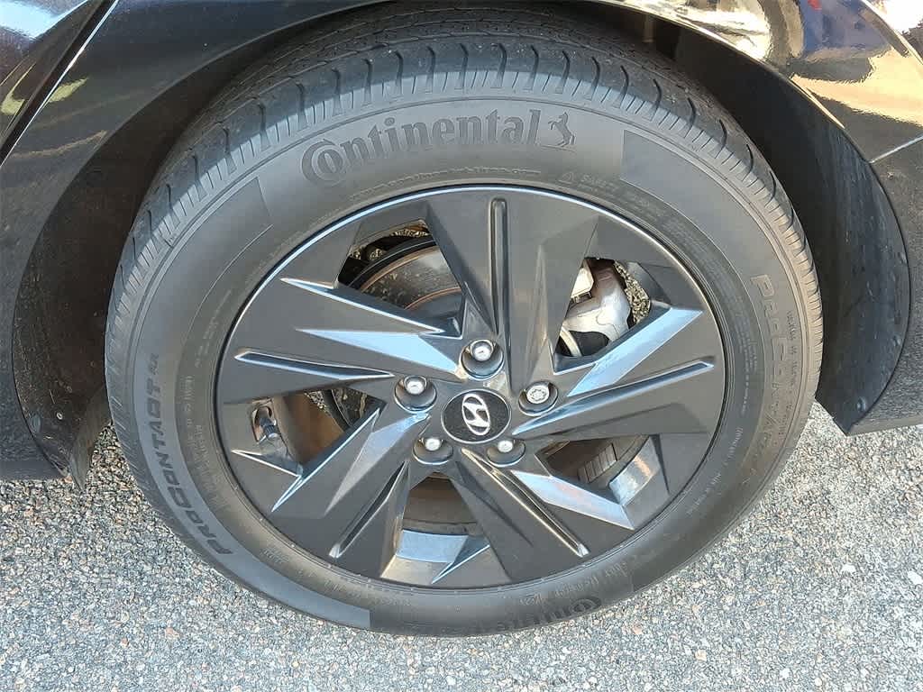 Thumbnail: 2023 Hyundai Elantra - 6