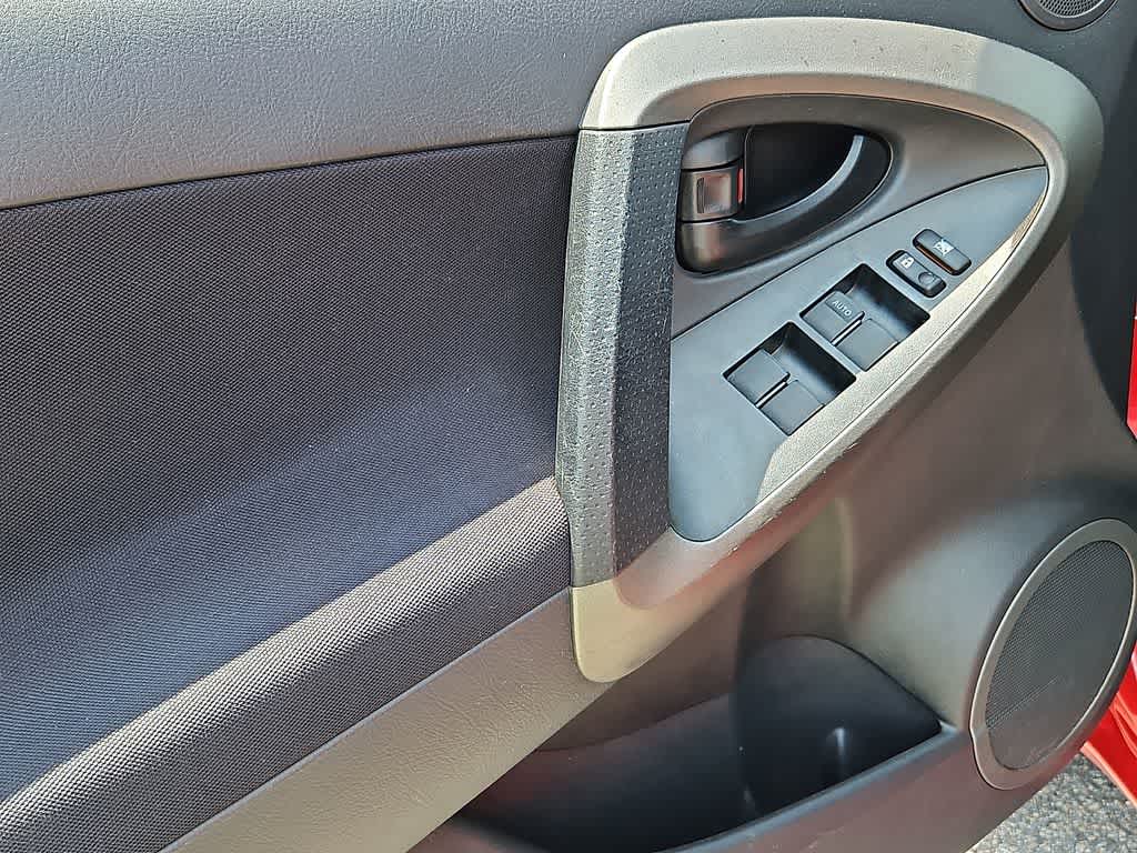 Thumbnail: 2010 Toyota RAV4 - 12