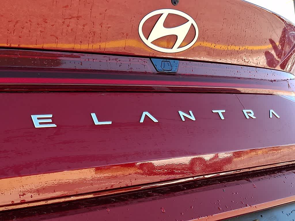 Thumbnail: 2024 Hyundai Elantra - 32