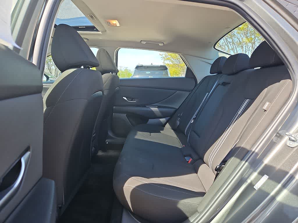 Thumbnail: 2024 Hyundai Elantra - 10