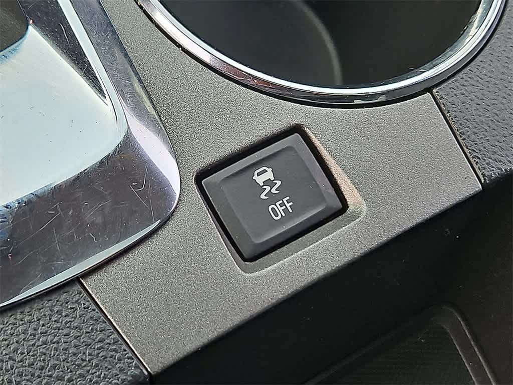 Thumbnail: 2013 Chevrolet Equinox - 19