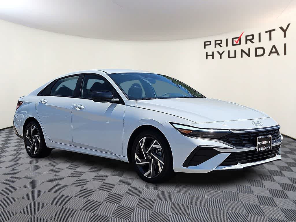 Thumbnail: 2025 Hyundai Elantra - 2