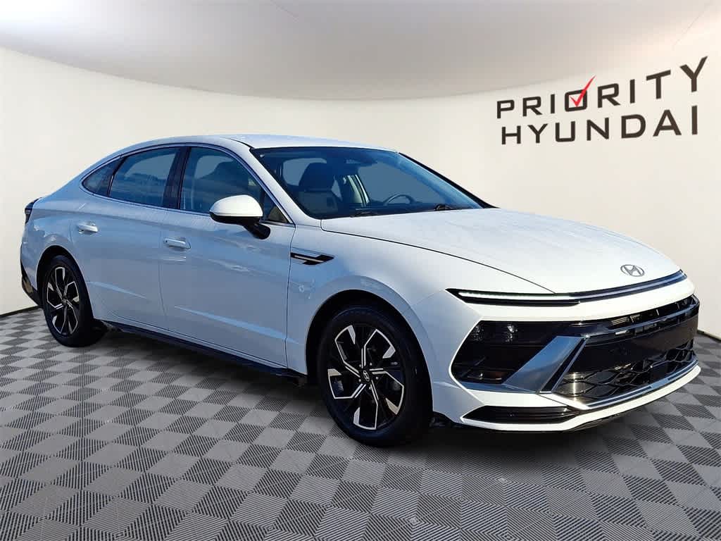Thumbnail: 2024 Hyundai Sonata - 3