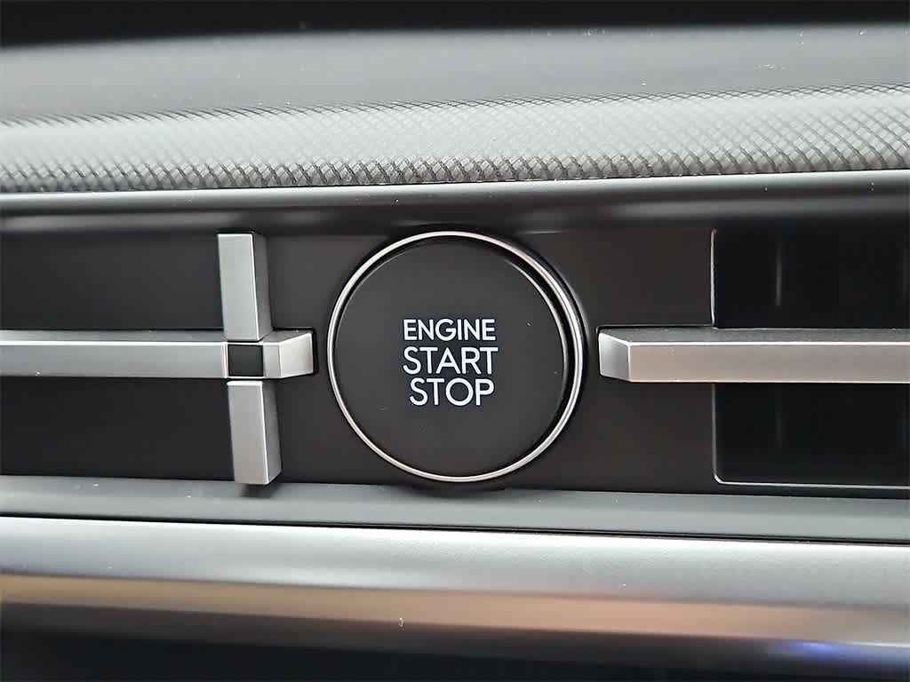 2025 Hyundai Santa Fe SEL 17