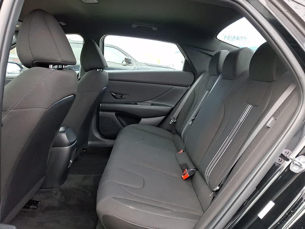 Thumbnail: 2025 Hyundai Elantra - 9