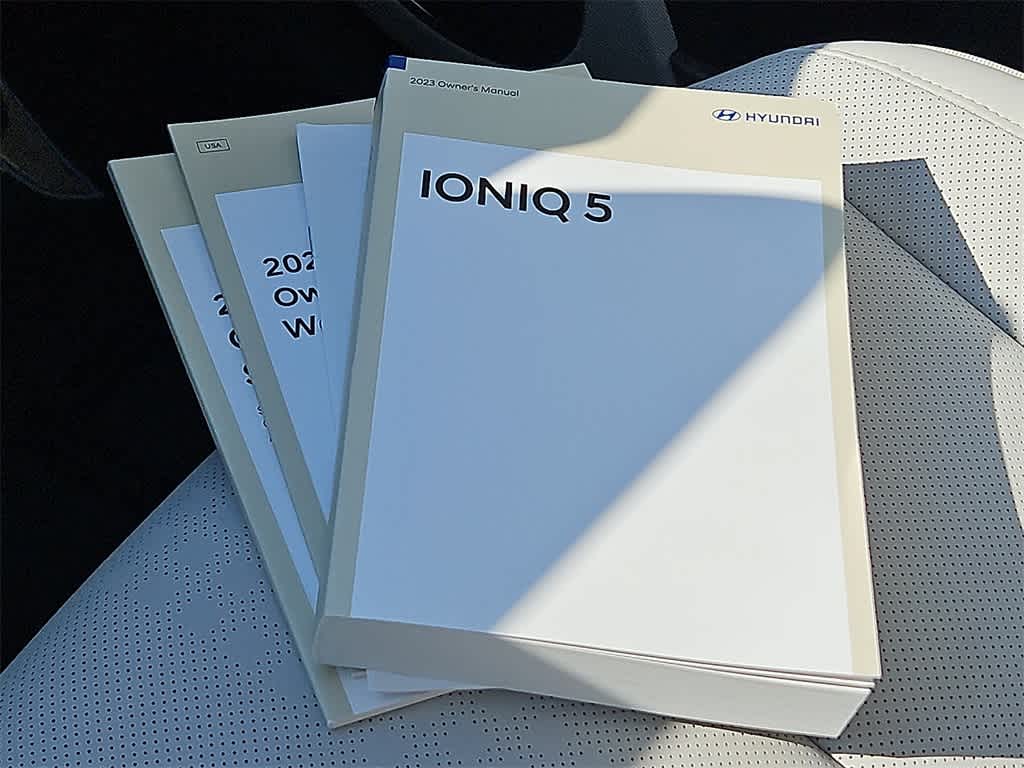 Thumbnail: 2023 Hyundai Ioniq 5 - 27