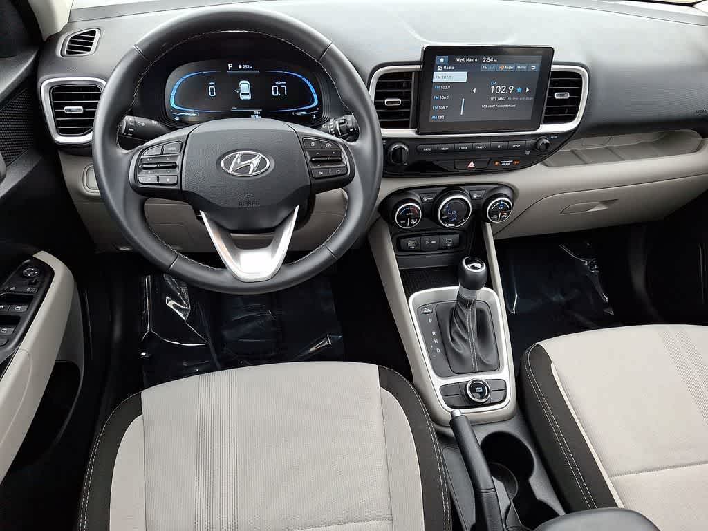 Thumbnail: 2025 Hyundai Venue - 9