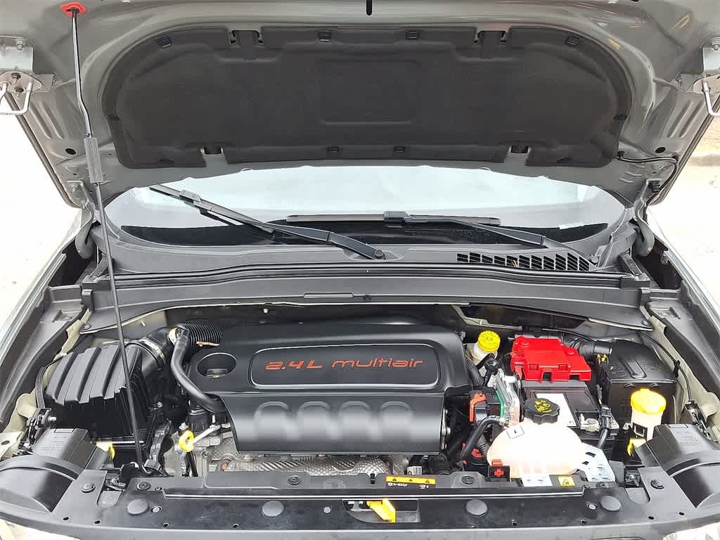 Thumbnail: 2020 Jeep Renegade - 28