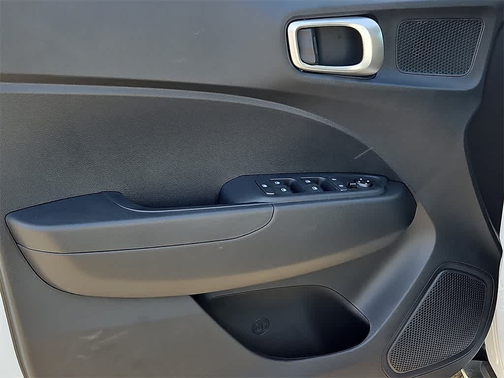 Thumbnail: 2026 Hyundai Venue - 9