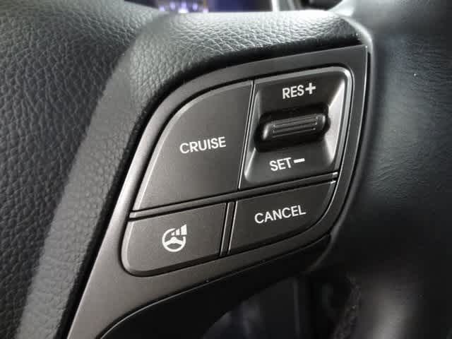 Thumbnail: 2013 Hyundai Santa Fe - 20