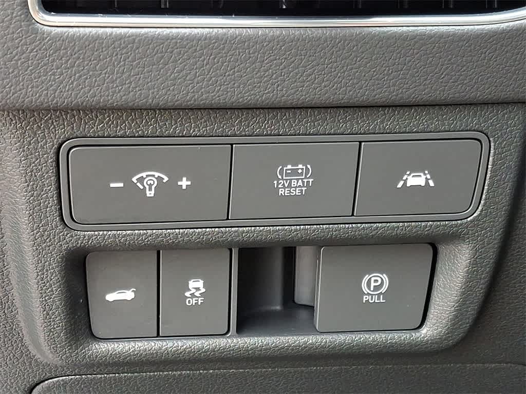 Thumbnail: 2023 Hyundai Sonata - 25