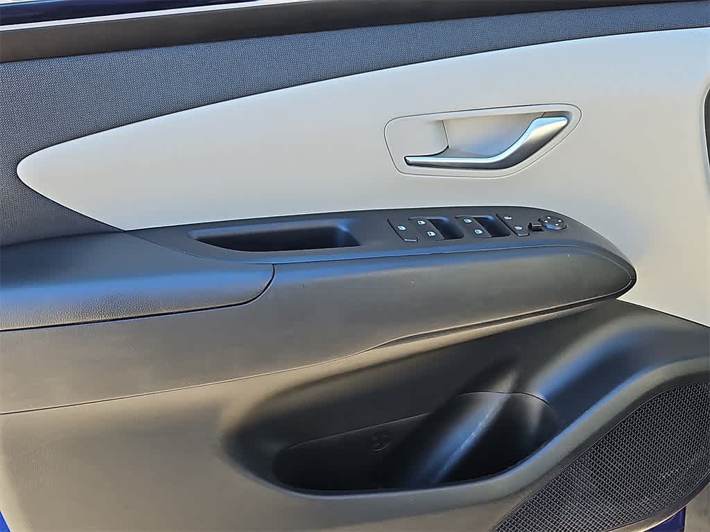 Thumbnail: 2023 Hyundai Tucson - 12