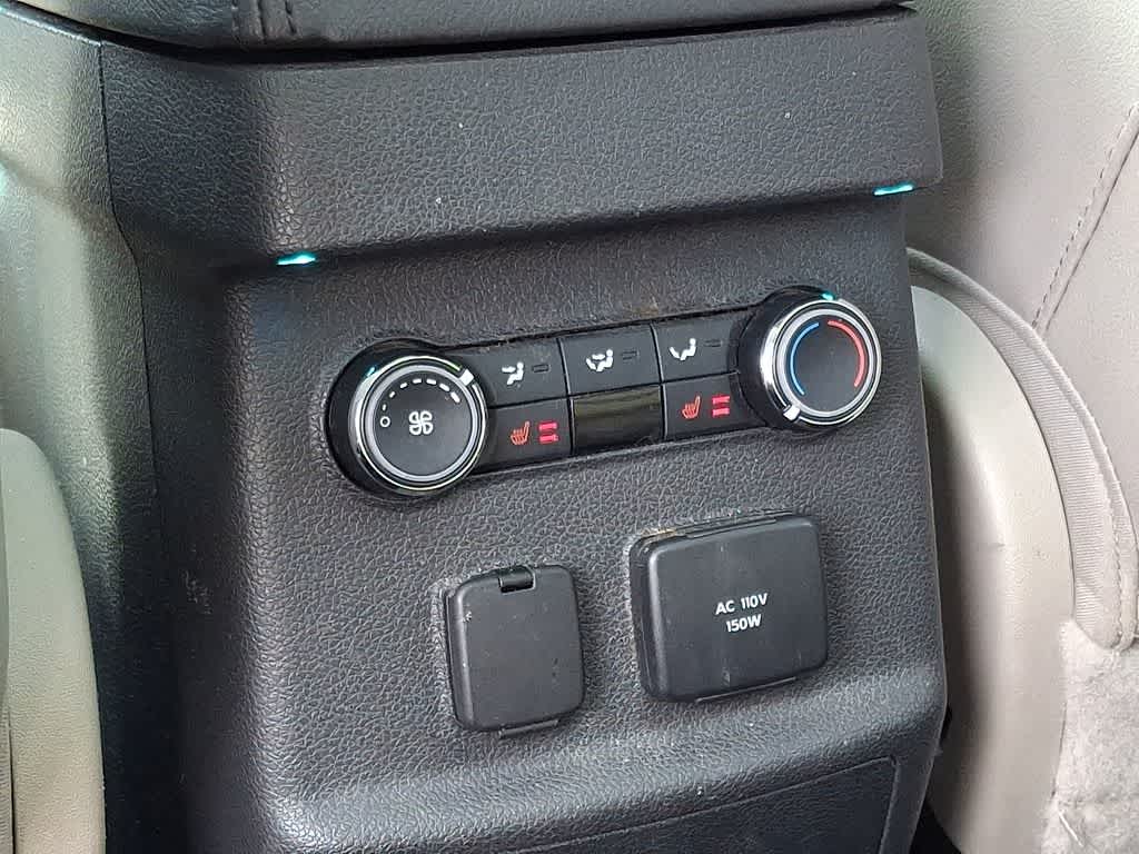Thumbnail: 2014 Ford Explorer - 23