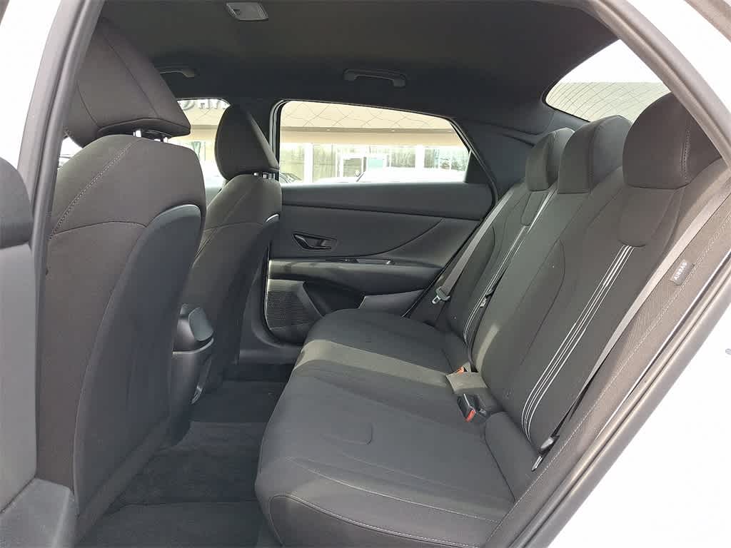 Thumbnail: 2025 Hyundai Elantra - 10