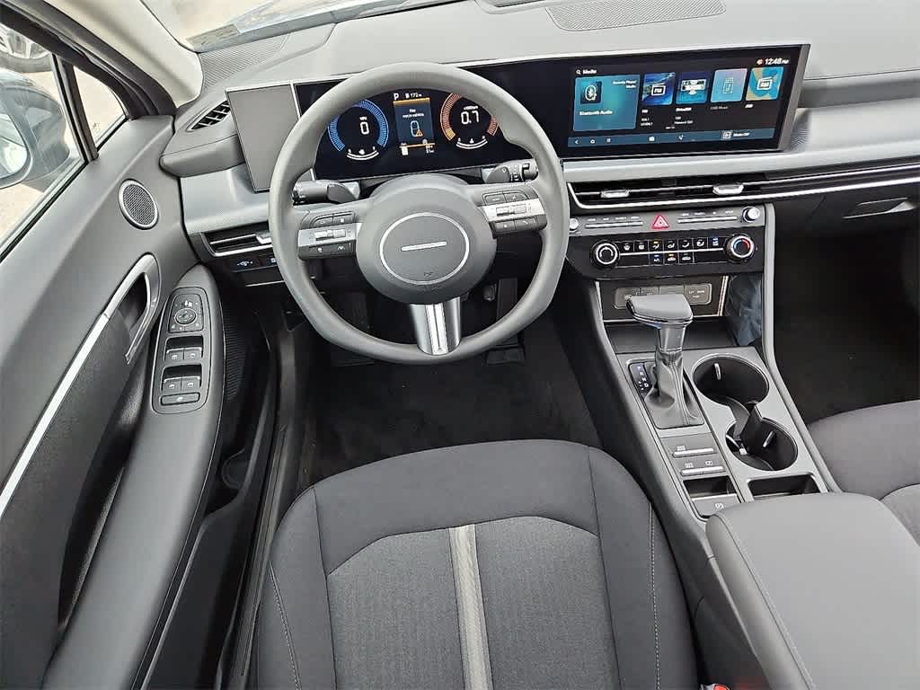2025 Hyundai Sonata SE 9