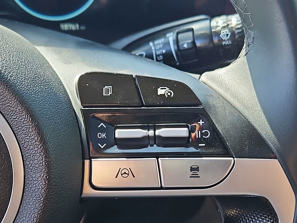 Thumbnail: 2024 Hyundai Elantra - 24