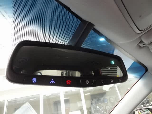 Thumbnail: 2013 Hyundai Santa Fe - 31