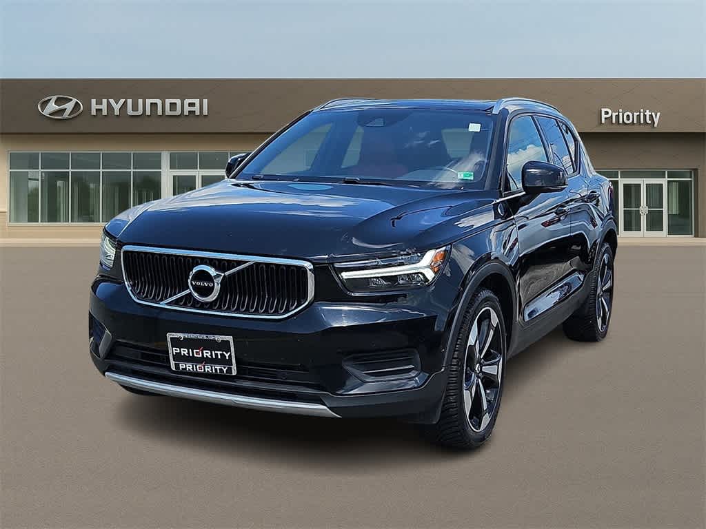 2019 Volvo XC40 T5 Momentum -
                  Chesapeake, VA